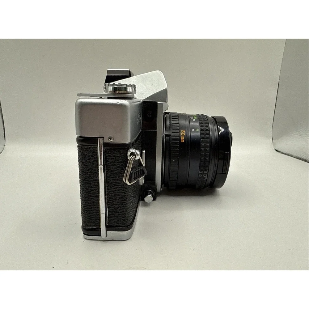 Minolta SRT 201 35mm Film Camera & 50mm f1.7 Rokkor X Lens‎ Partially Tested